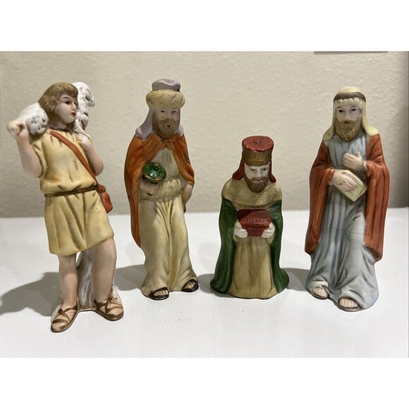 Vintage R.O.C Porcelain Nativity REPLACEMENT 3 Wisemen and Shepherd Christmas - Picture 1 of 16